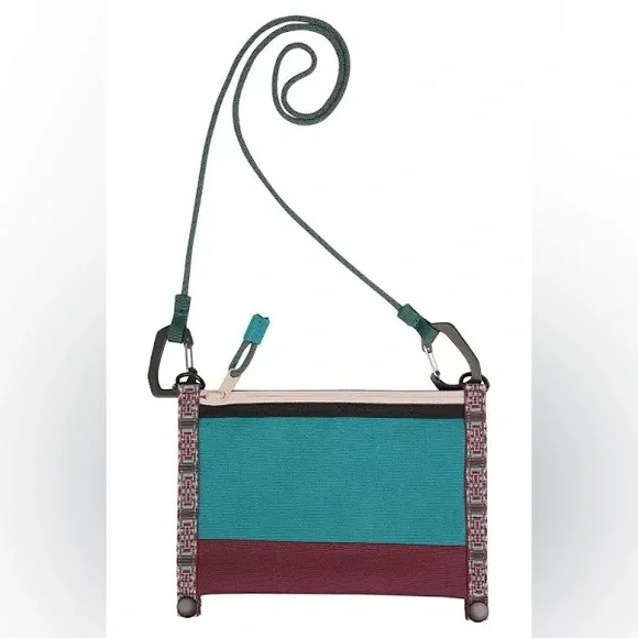 Kavu Tahoma Crossbody xbody Green Bag Urban Outfitters - Picture 3 of 6